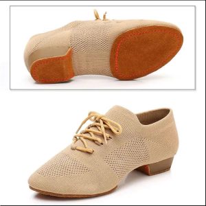 chausson de danse à lacet