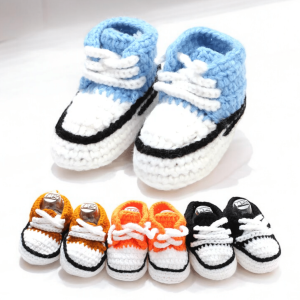 chaussons bébé en tricot