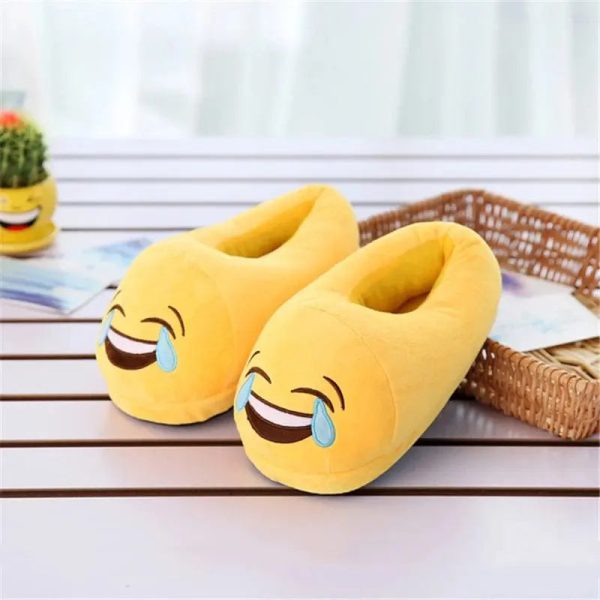 chaussons emoji mort de rire