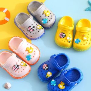 chaussons enfant style crocs
