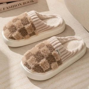 chaussons mules fourrure Damier café