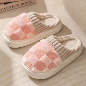 chaussons mules fourrure damier rose