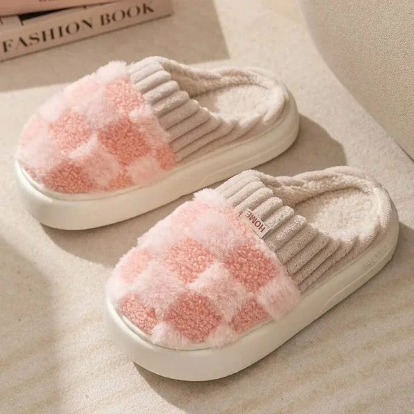 chaussons mules fourrure damier rose