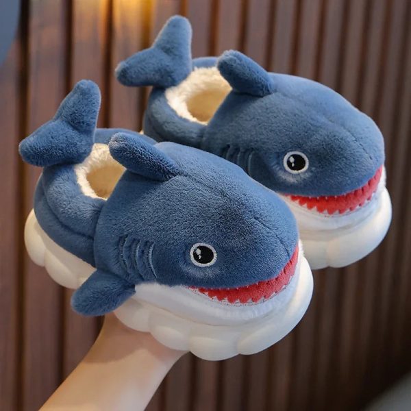 chaussons animaux requin gris