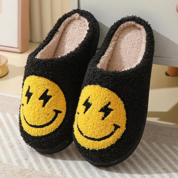 chaussons emoji smiley éclair noir