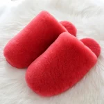 chaussons femme fourrés rouges cocooning