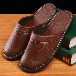 chaussons simile cuir homme élégants