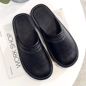 chaussons cuir noirs homme élégants