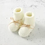 chaussons bébé style bottines en laine