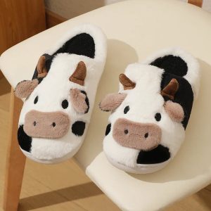 chaussons animaux vache noire