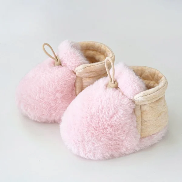 chaussons bébé en laine cadeau de naissance