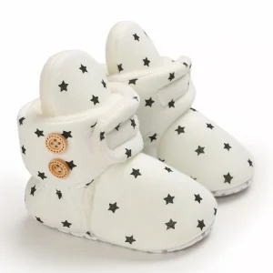 chaussons bébé en laine avec boutons étoilés