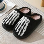 chaussons mules main de squelette