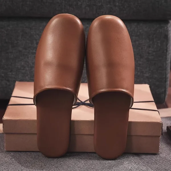 chaussons cuir marron clair