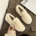 chaussures douillettes blanches