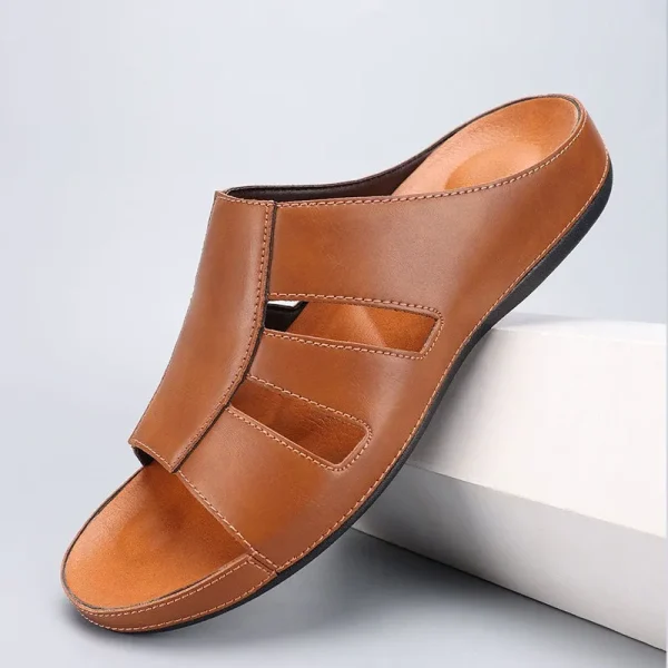 claquettes cuir croisé homme beiges