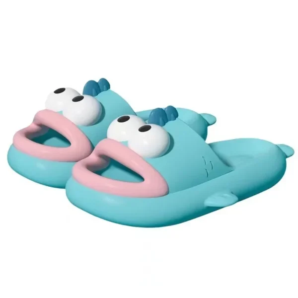 chaussons requin été