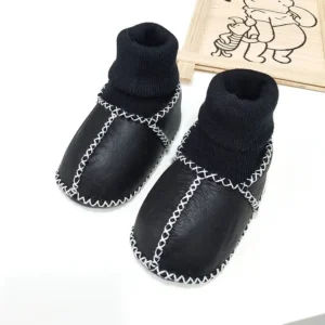 Chaussons naissance unisexe en coton doux