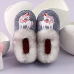 Chaussons licorne enfant doux et chauds en peluche