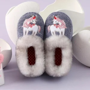 Chaussons licorne enfant doux et chauds en peluche