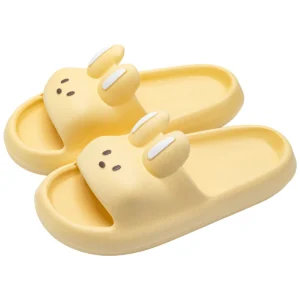 Chaussons lapin avec oreilles jaunes en peluche