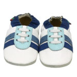 chaussons bébé en cuir blanc et bleu