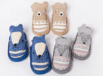 motifs ludiques chaussons bébé