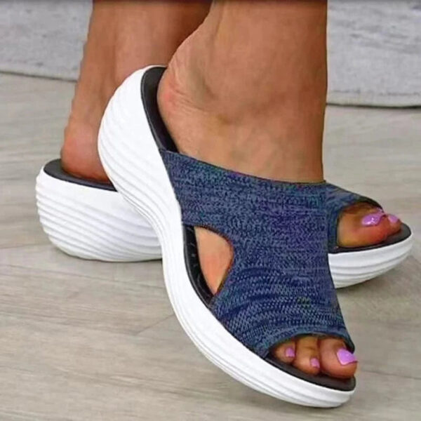 Chausson été femme vue de côté