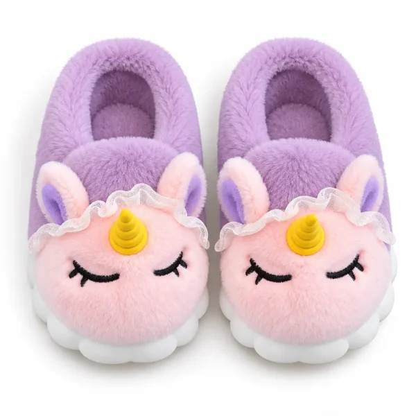 Vue de dessus des chaussons licorne enfant violets et roses