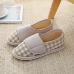 Chausson Fermé Femme à Scratch – Vichy Beige