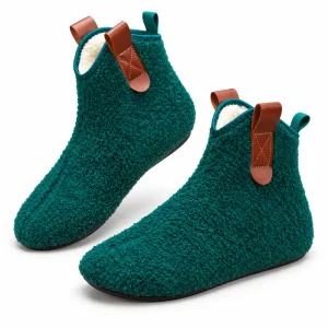 chaussons-montants-homme-verts-paire-fond-blanc